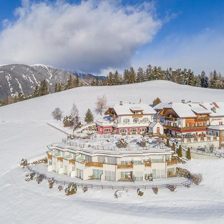 Hotel Amaten Brunico Kültér fotó