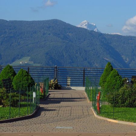 Hotel Amaten Brunico Kültér fotó
