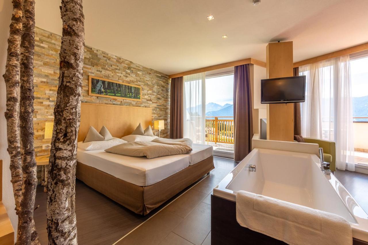 Hotel Amaten Brunico Kültér fotó