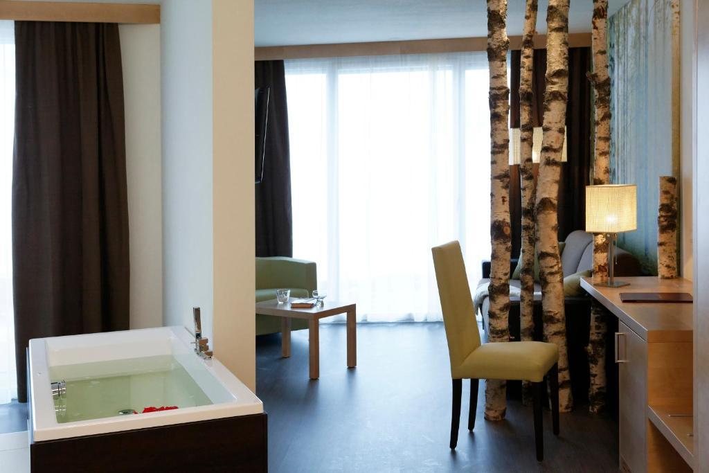 Hotel Amaten Brunico Szoba fotó