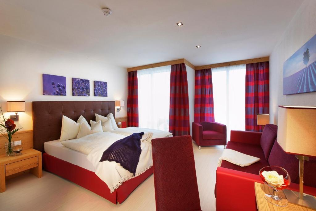 Hotel Amaten Brunico Szoba fotó