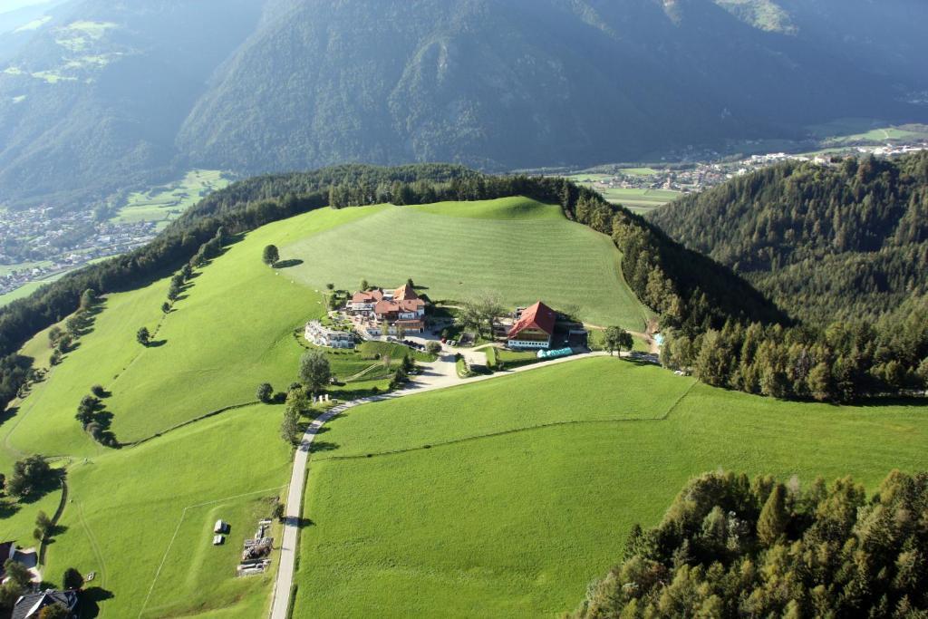 Hotel Amaten Brunico Kültér fotó