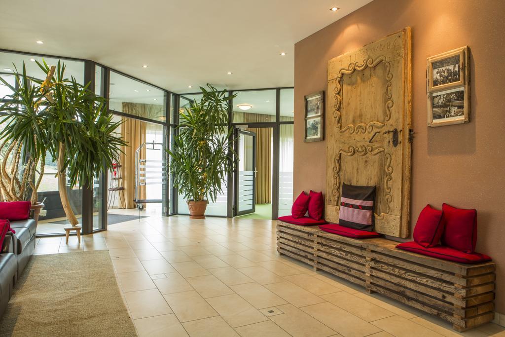 Hotel Amaten Brunico Kültér fotó
