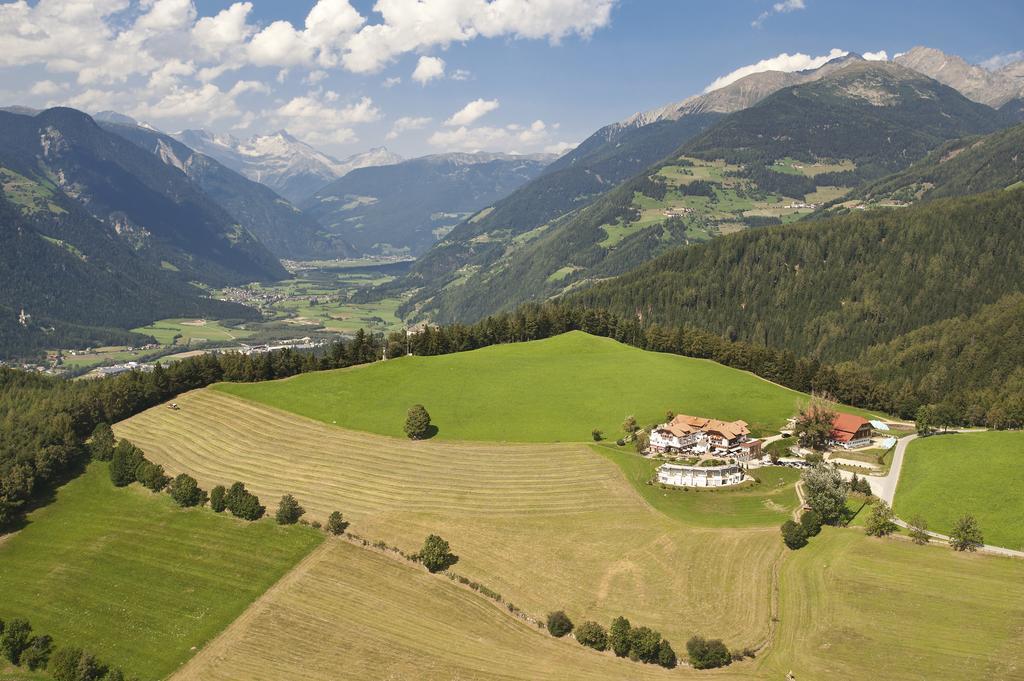Hotel Amaten Brunico Kültér fotó