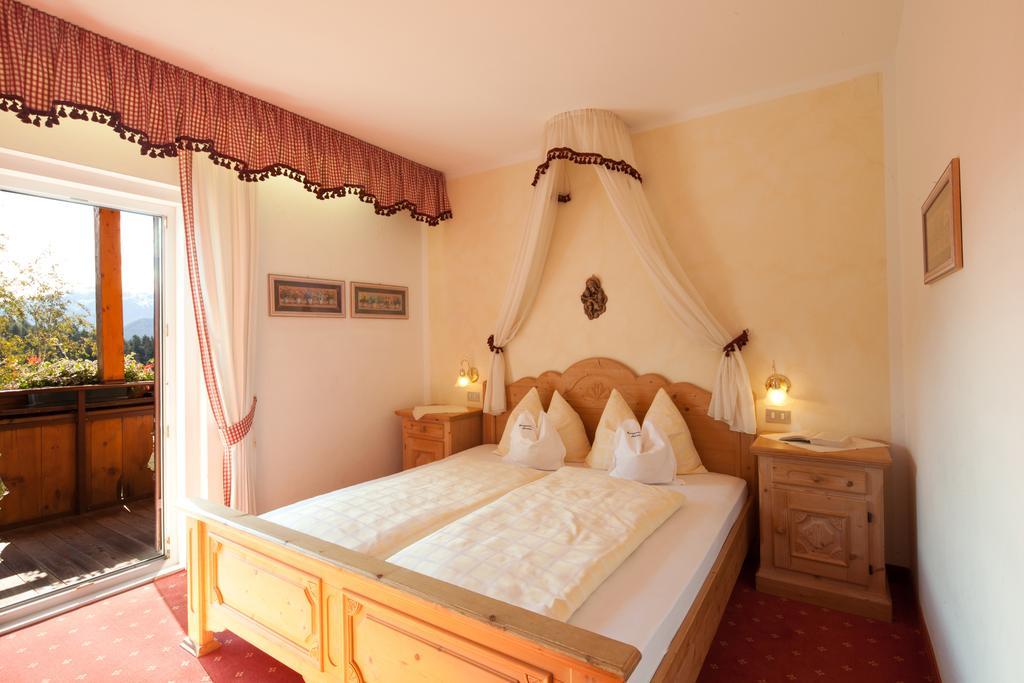 Hotel Amaten Brunico Kültér fotó