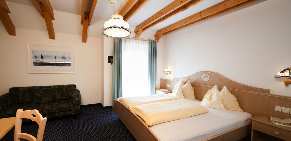 Hotel Amaten Brunico Kültér fotó