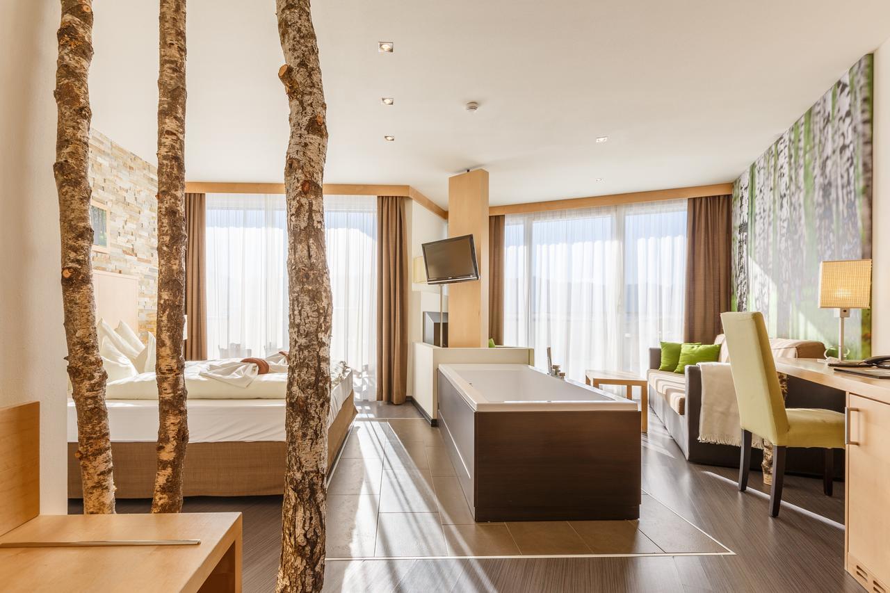 Hotel Amaten Brunico Kültér fotó
